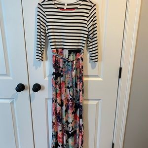 Pink blush Maternity maxi dress, small